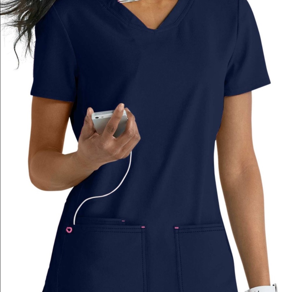 Scrub top